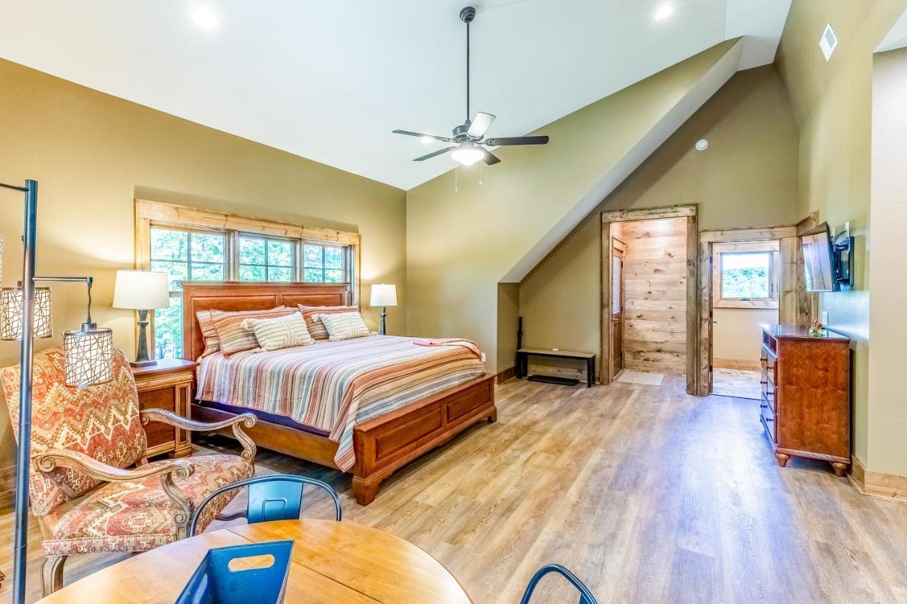 Cardinals Crest Apartment Glenville Екстериор снимка