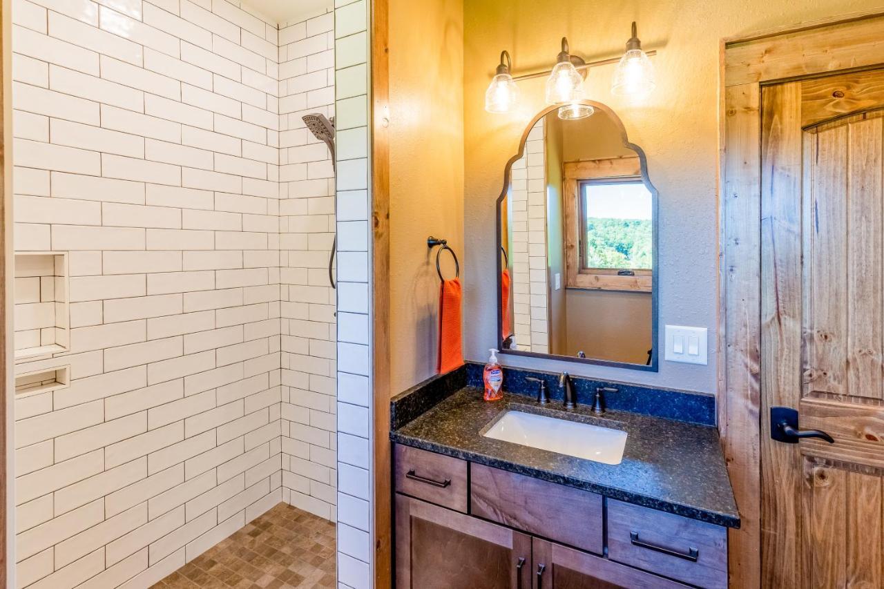Cardinals Crest Apartment Glenville Екстериор снимка